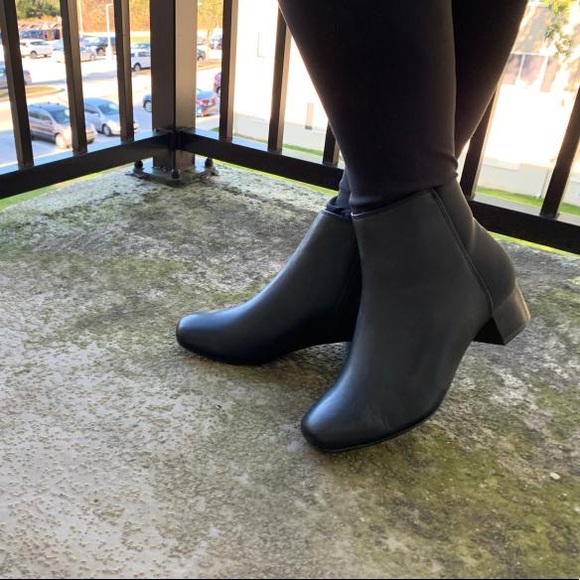 NIB Clarks Chartli Valley Black Suede Ankle Boots Booties - Picture 10 of 16